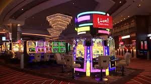 Tata letak permainan Capsa Susun di platform ahh4d dengan penempatan kartu di tiga baris